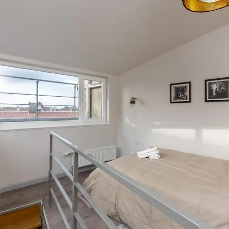 Bright 2bd Loft In Old Appartement